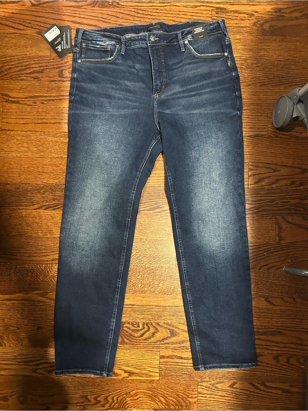 Classic Women’s Dark Blue Stretch Straight Leg Jeans